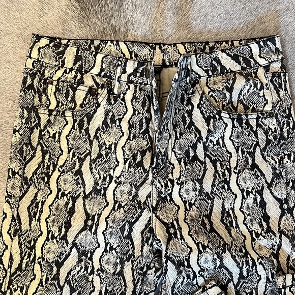 Wild Fable - Picture 4 of 4